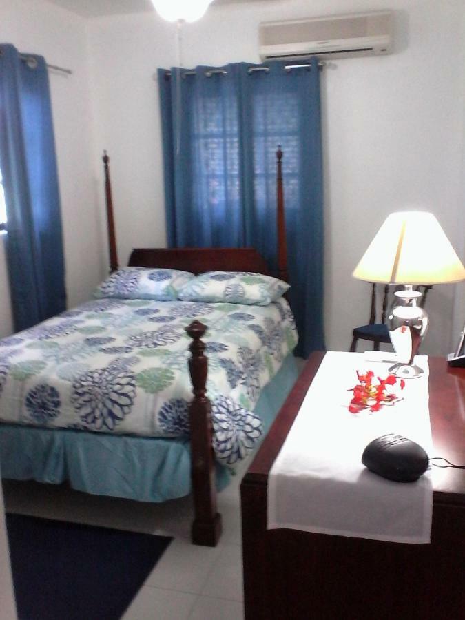 Appartement Gillys Dream à Nassau Extérieur photo